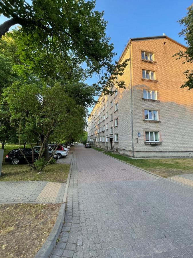 Stradinya Apartment Ventspils Bagian luar foto